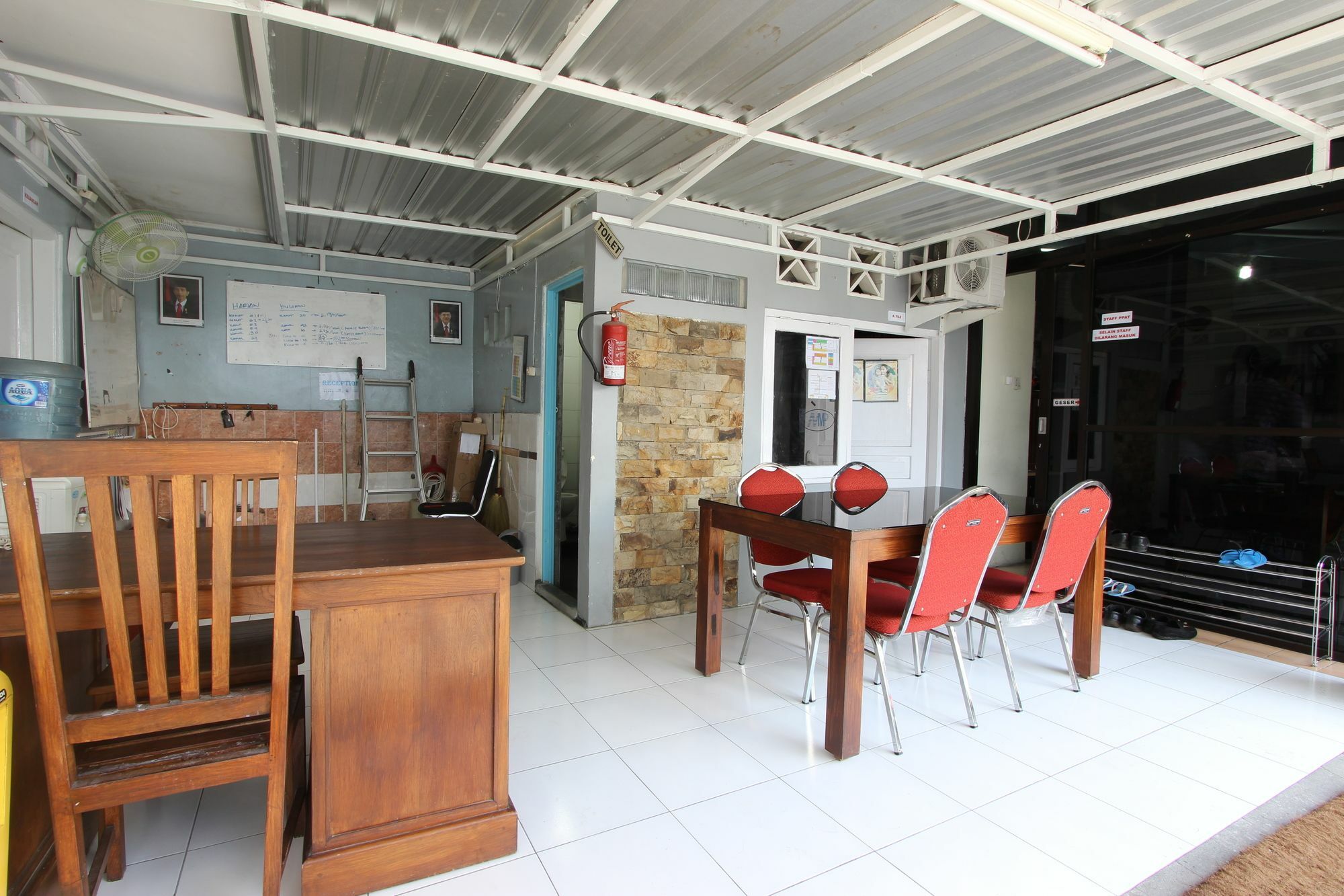 Reddoorz Near Gejayan Hotel Kejayan Buitenkant foto