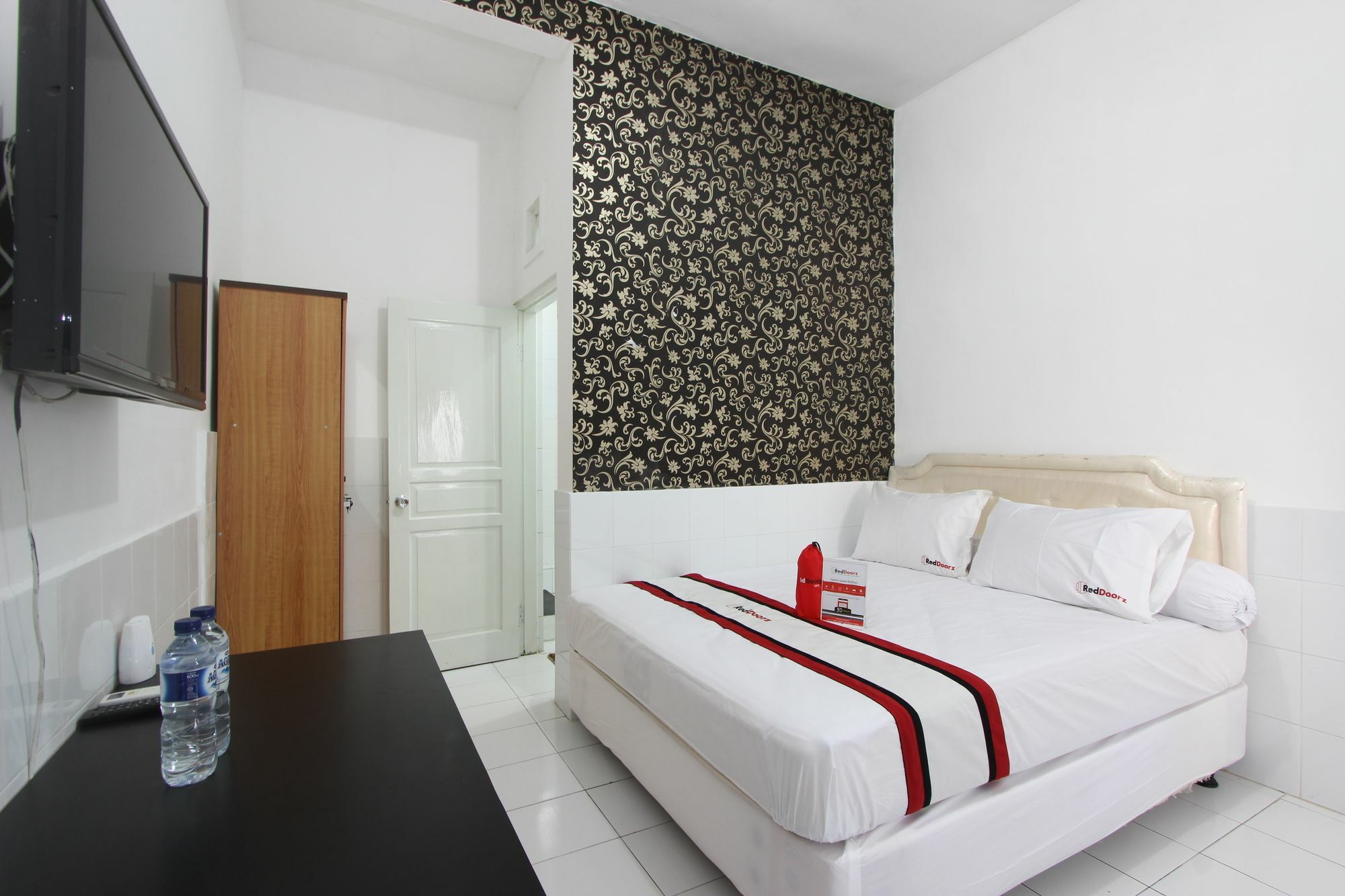 Reddoorz Near Gejayan Hotel Kejayan Buitenkant foto