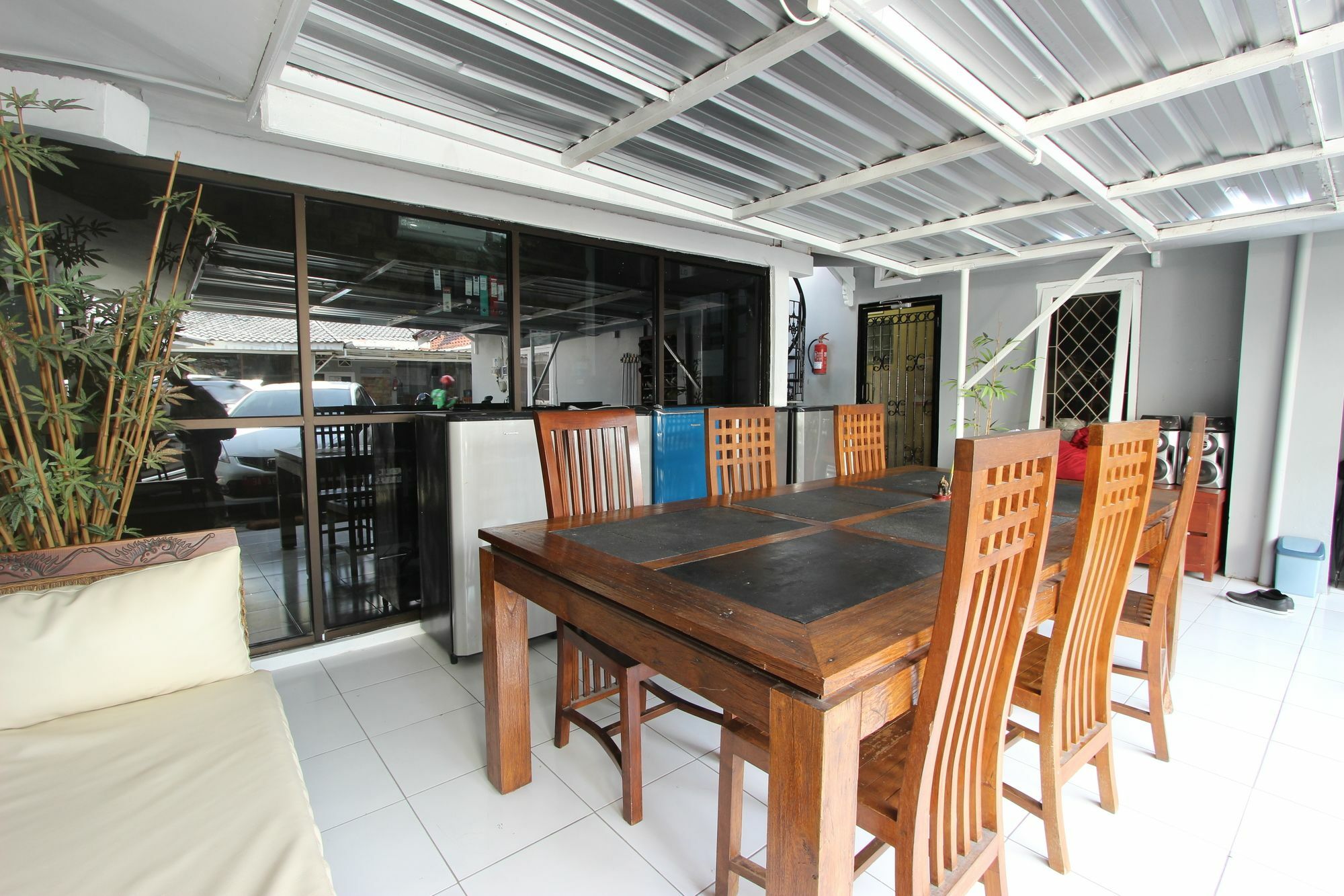 Reddoorz Near Gejayan Hotel Kejayan Buitenkant foto